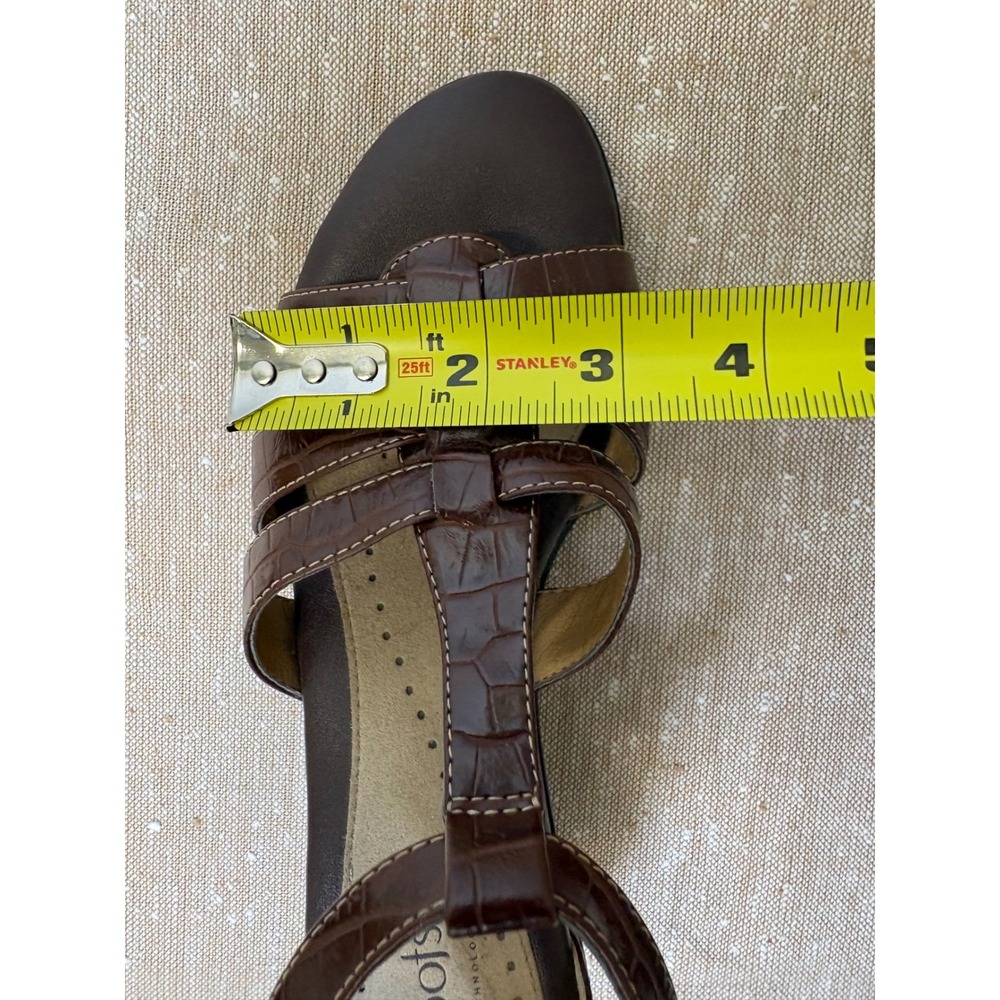 Croc Embossed Sandals Chocolate Brown T-Strap Minimalist Comfort Block Heel 7M - Picture 16 of 16